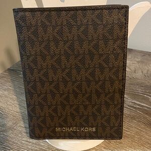 Michael Kors NWOT Dark Brown Wallet Card Holder 5.5x4.25 Card Slots Bill Slips